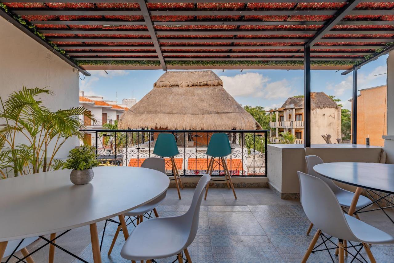 Hotel Brisas 5A Av, プレヤデルカーメン エクステリア 写真