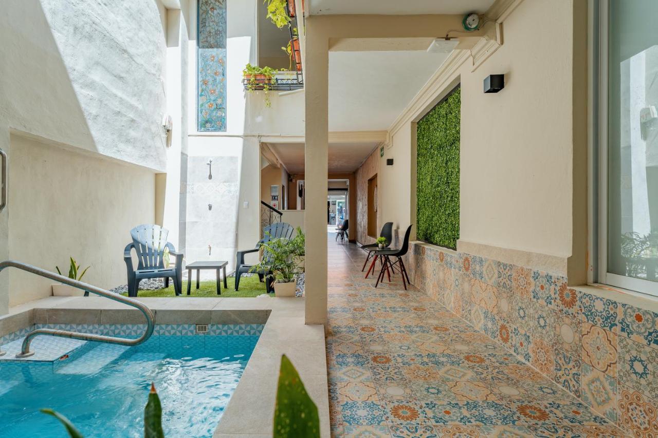 Hotel Brisas 5A Av, プレヤデルカーメン エクステリア 写真