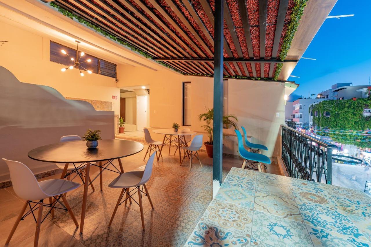 Hotel Brisas 5A Av, プレヤデルカーメン エクステリア 写真