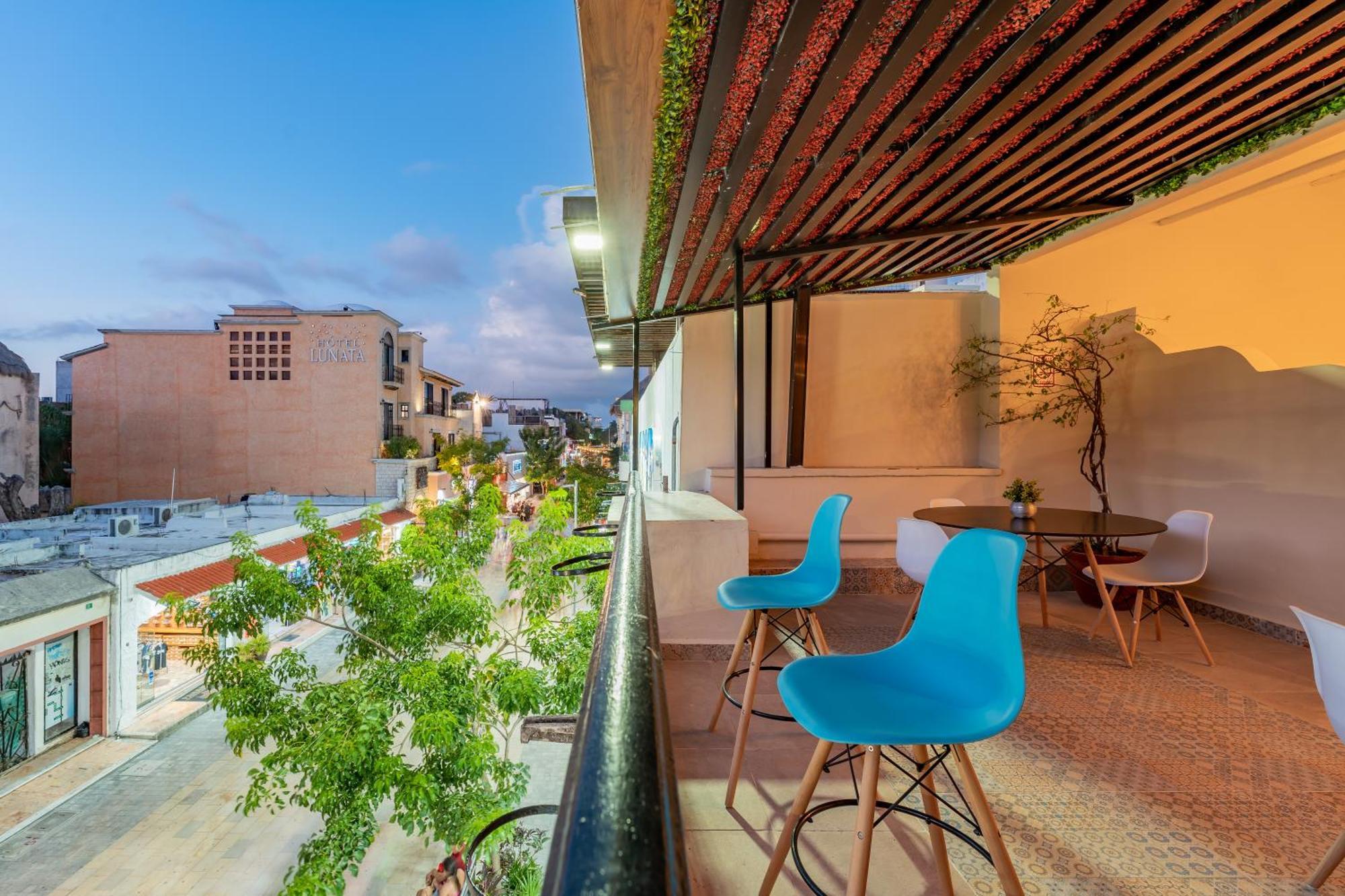 Hotel Brisas 5A Av, プレヤデルカーメン エクステリア 写真