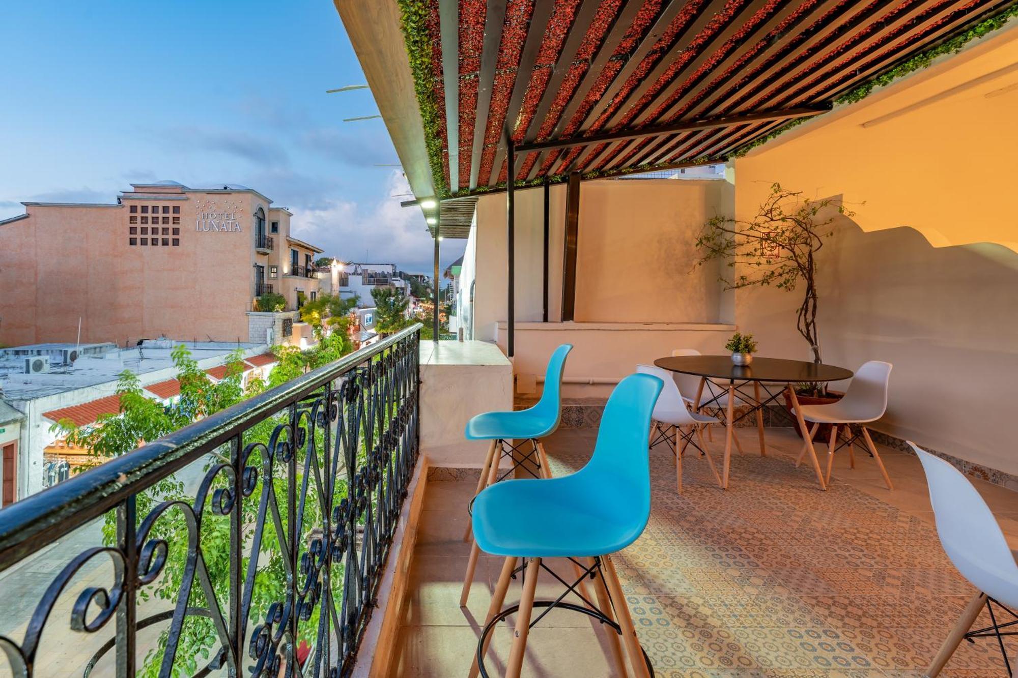 Hotel Brisas 5A Av, プレヤデルカーメン エクステリア 写真